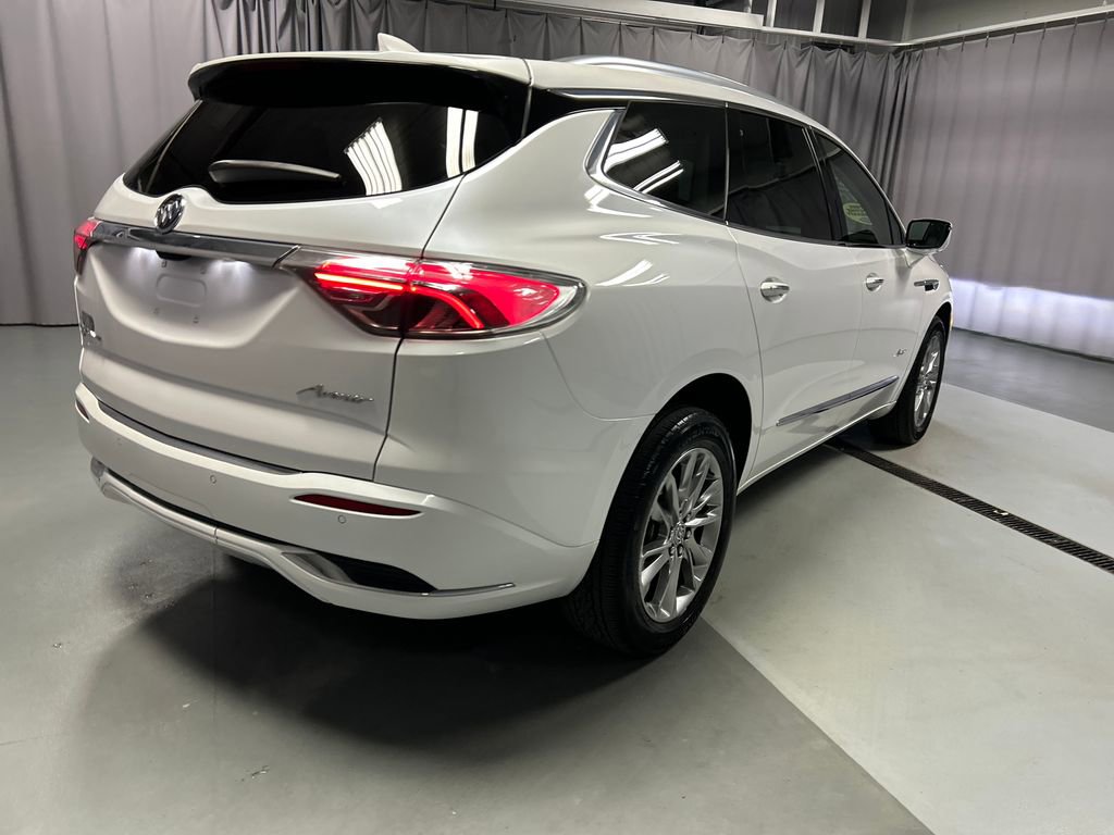 Used 2023 Buick Enclave Avenir w/ Avenir Technology Package AWD/4WD image 7