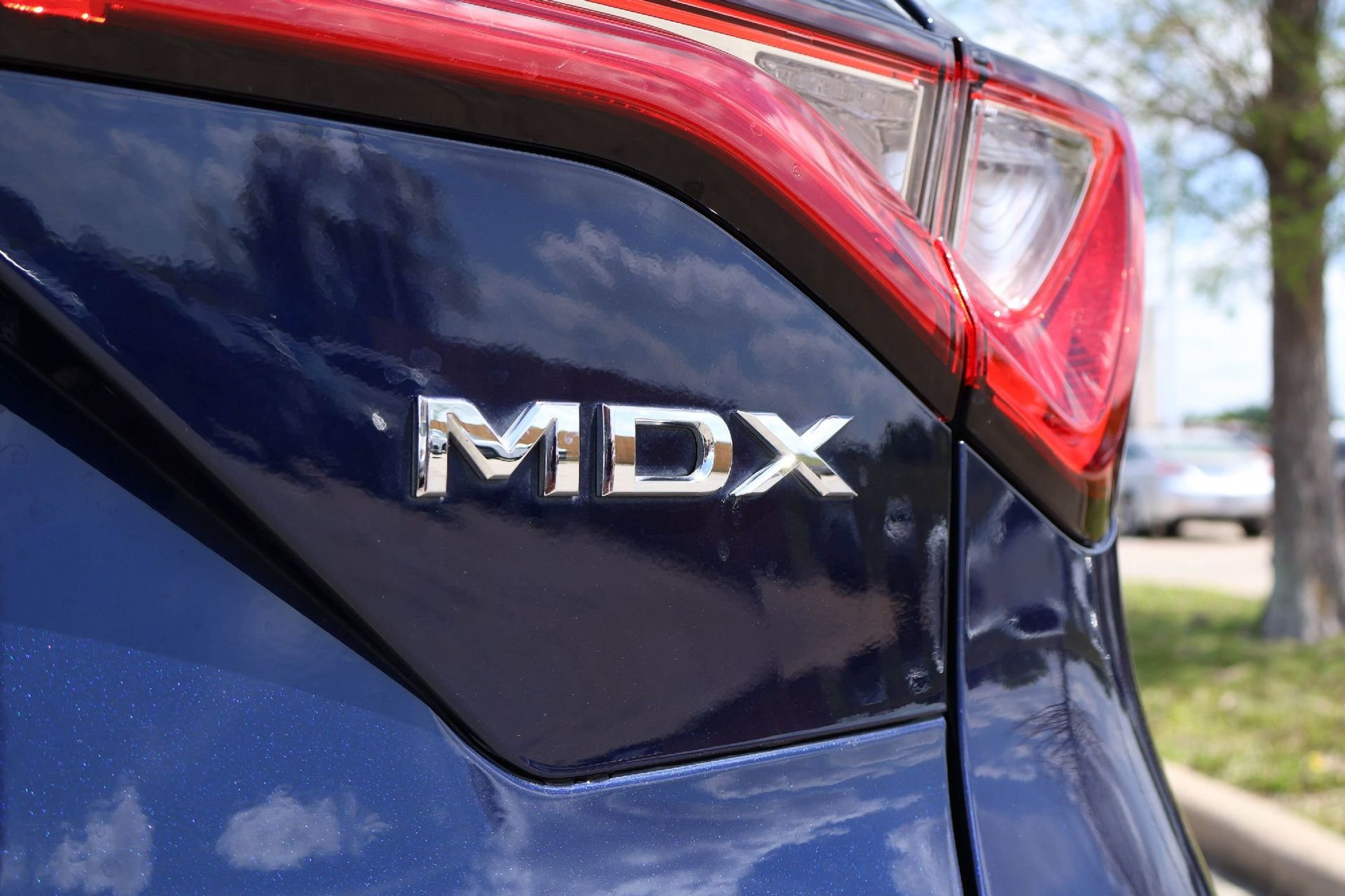 Certified 2023 Acura MDX FWD w/ Technology Package image 7