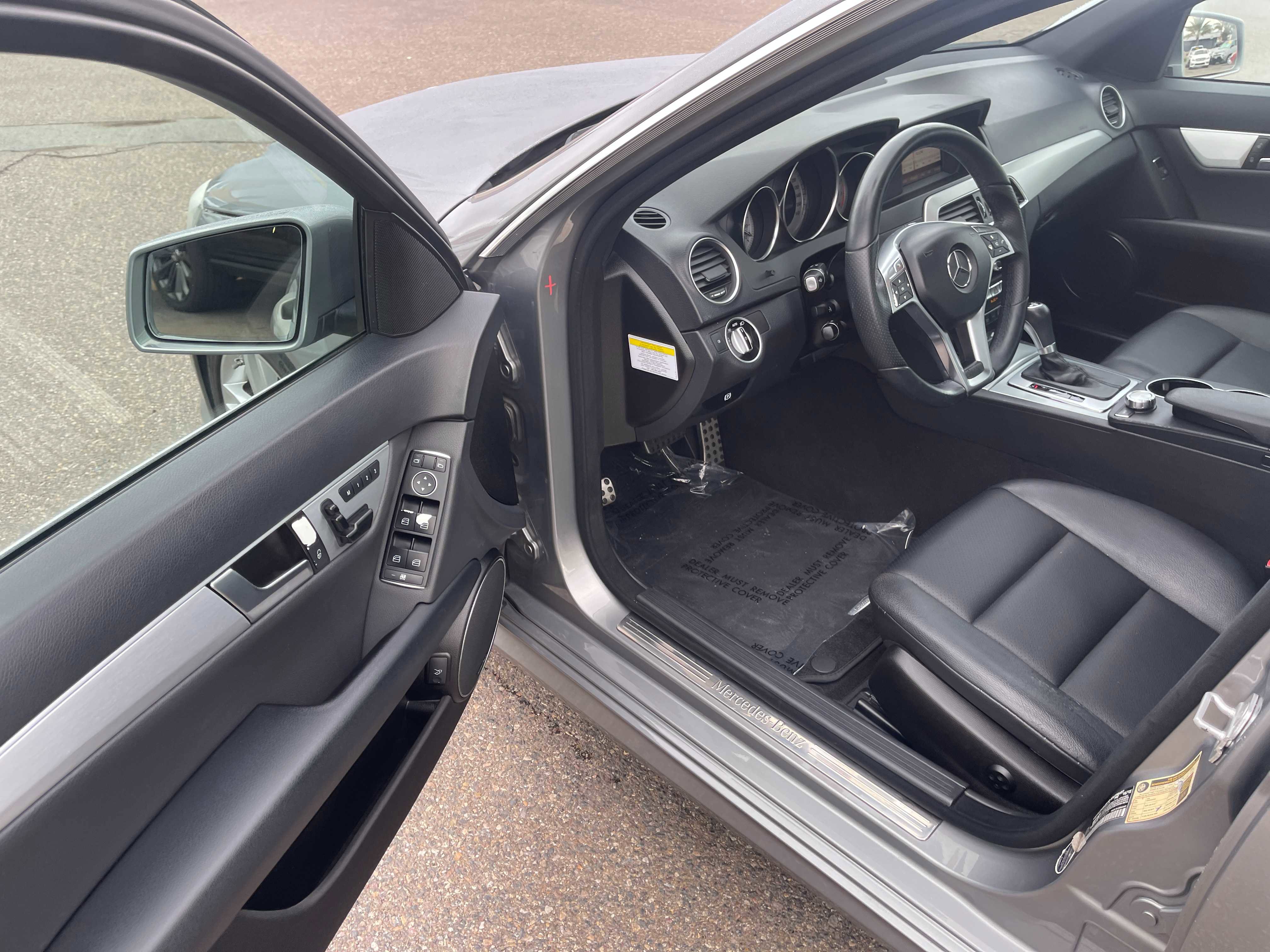 Used 2013 Mercedes-Benz C 250 Sedan w/ Premium 1 Pkg image 16