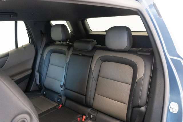 Used 2025 Chevrolet Equinox LT w/ Convenience Package II AWD/4WD image 10