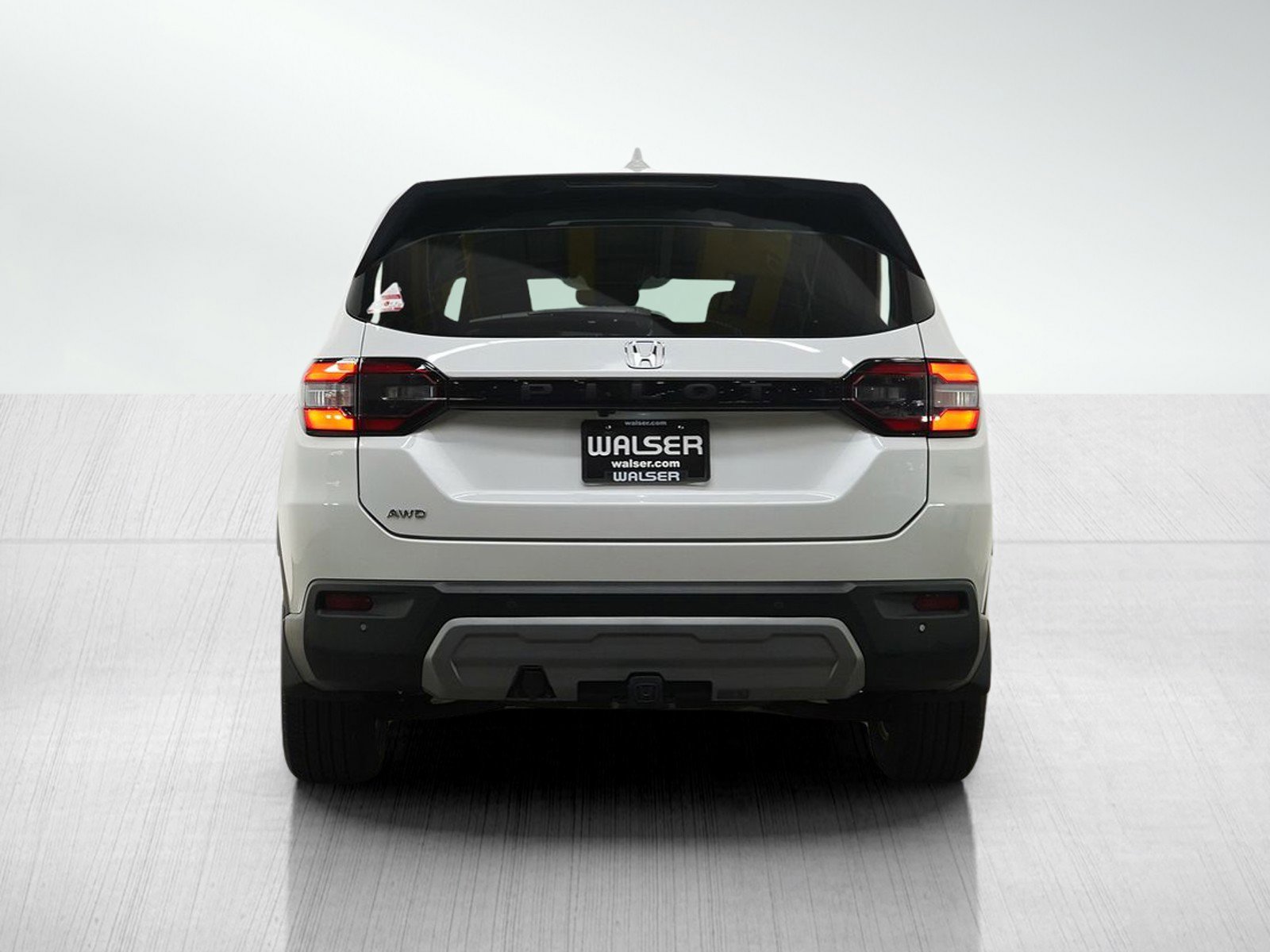 Used 2023 Honda Pilot EX-L image 4