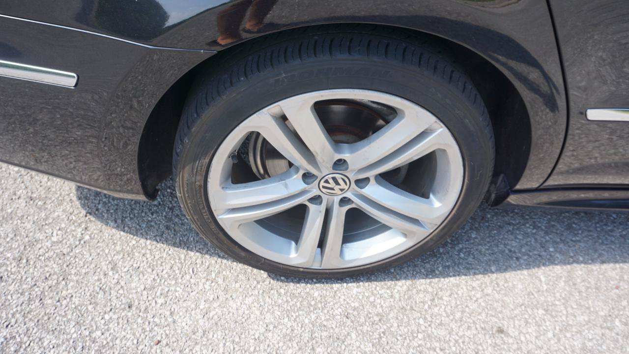 Used 2013 Volkswagen CC R-Line FWD image 11