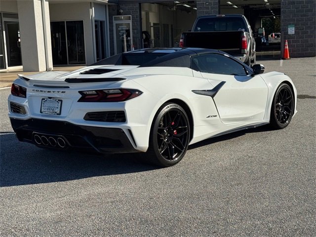 Used 2025 Chevrolet Corvette Z06 w/ Battery Protection Package image 3