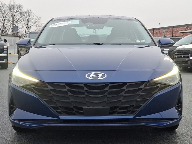 Certified 2023 Hyundai Elantra SEL w/ Convenience Package image 2