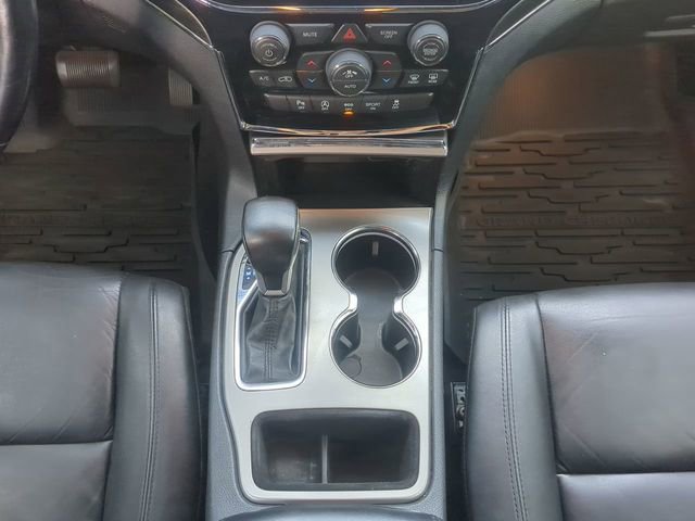 Used 2020 Jeep Grand Cherokee Limited image 22