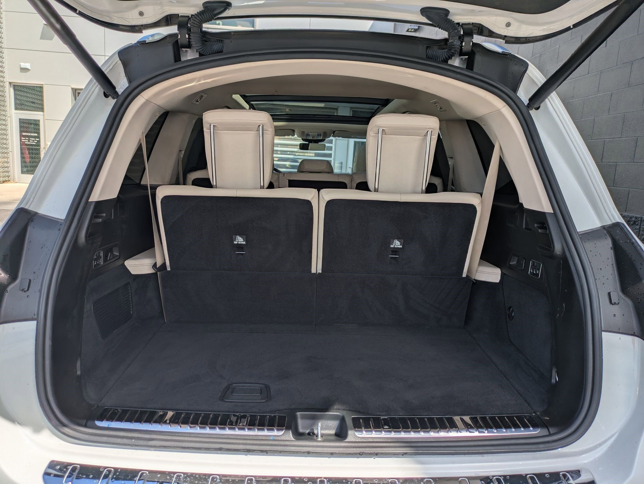 Used 2022 Mercedes-Benz GLS 450 4MATIC image 28