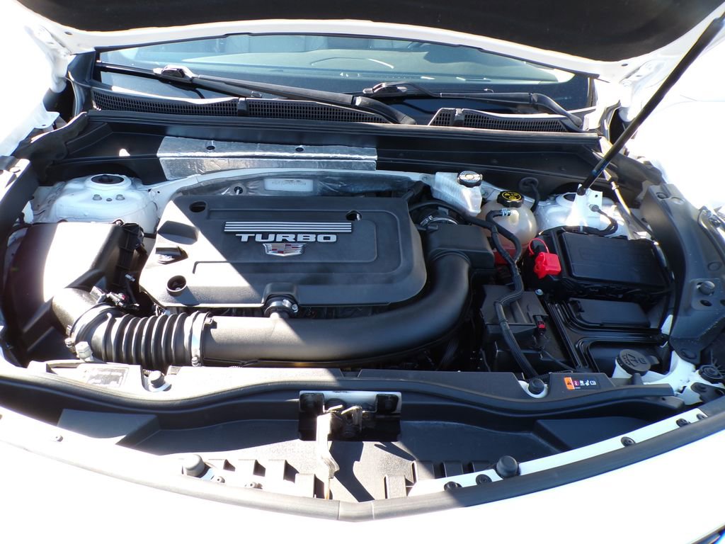 Used 2020 Cadillac XT4 Premium Luxury w/ Cold Weather Package image 31