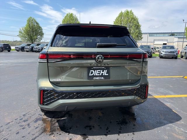 New 2026 Volkswagen Tiguan SE R-Line AWD/4WD image 4