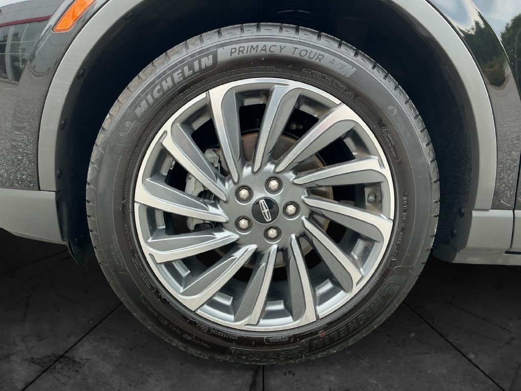 Used 2023 Lincoln Corsair Reserve AWD/4WD image 15