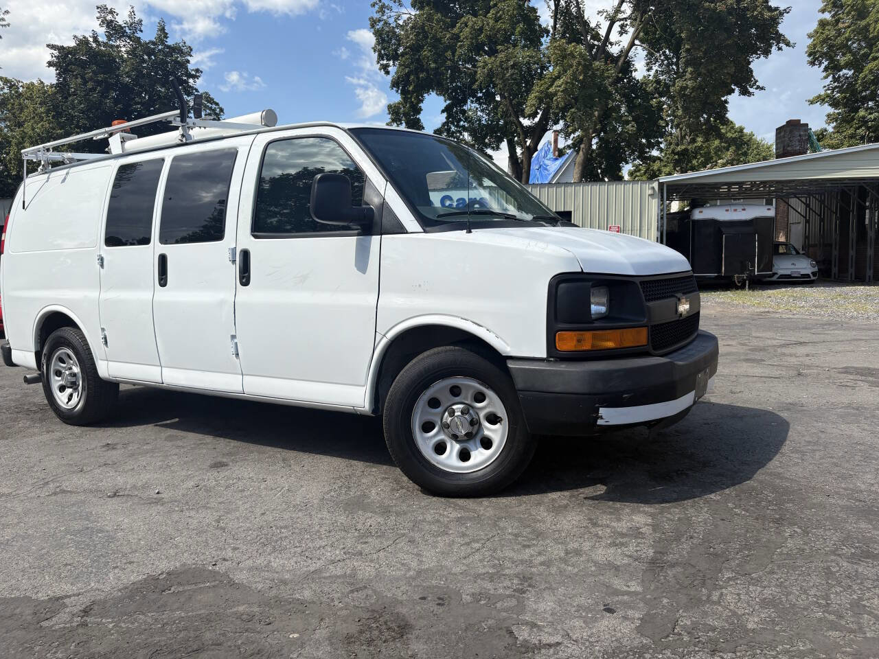 Used 2014 Chevrolet Express 1500 RWD image 4