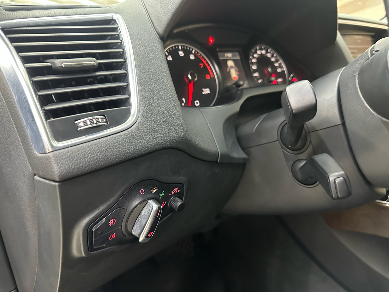 Used 2017 Audi Q5 2.0T Premium image 17