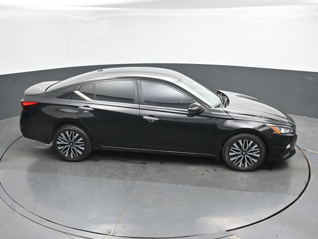 Used 2022 Nissan Altima 2.5 SR w/ Midnight Edition Package FWD image 34