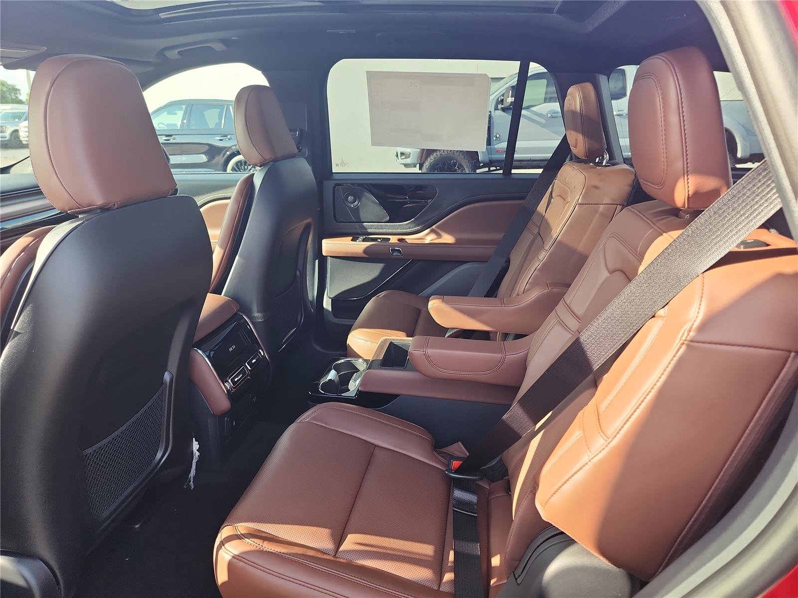 New 2026 Lincoln Aviator Reserve w/ Jet Appearance Package RWD image 18