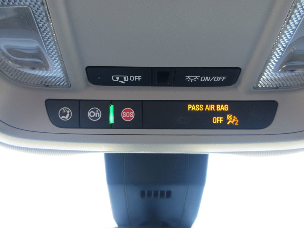 Certified 2020 Chevrolet Equinox LS w/ LS Convenience Package image 32