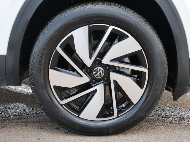 Certified 2025 Volkswagen Atlas SE w/ Panoramic Sunroof Package image 9