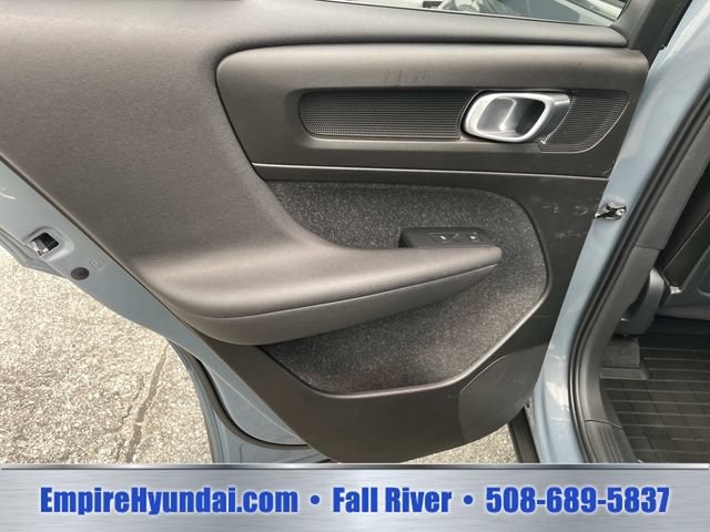 Used 2020 Volvo XC40 T5 Inscription w/ Protection Package AWD/4WD image 17