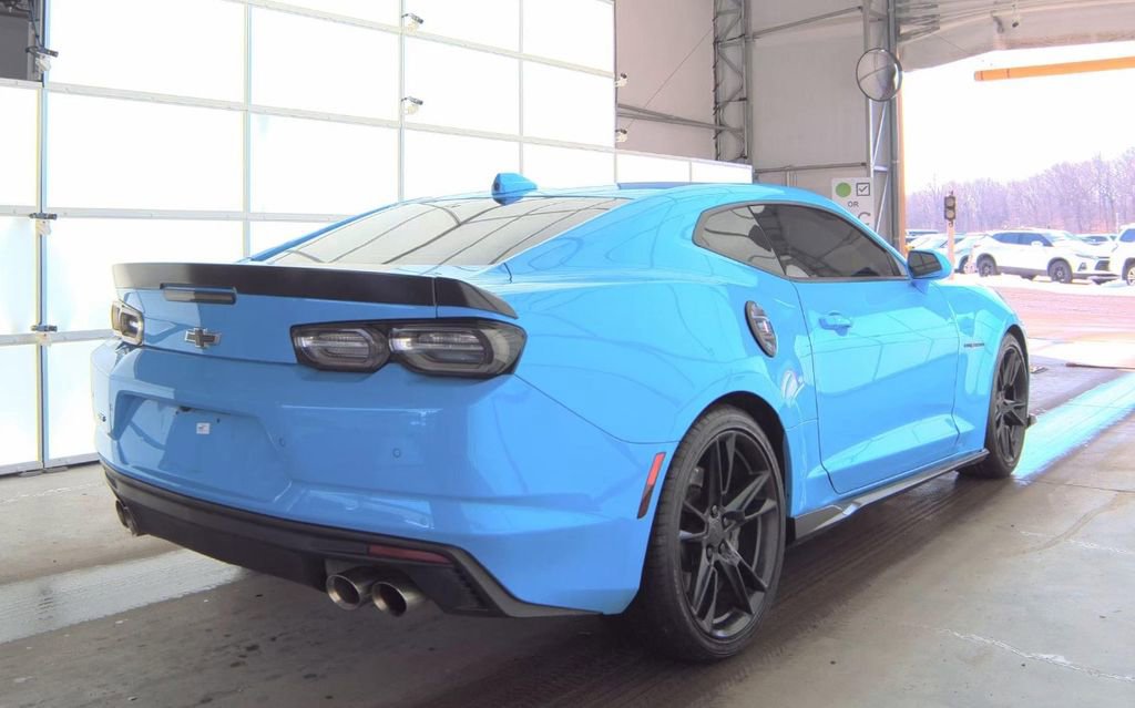 Used 2022 Chevrolet Camaro SS image 4
