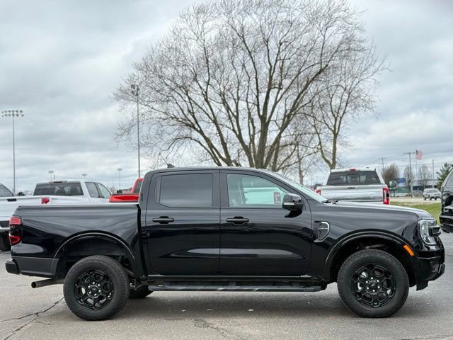 Used 2025 Ford Ranger Lariat w/ Black Appearance Package image 39