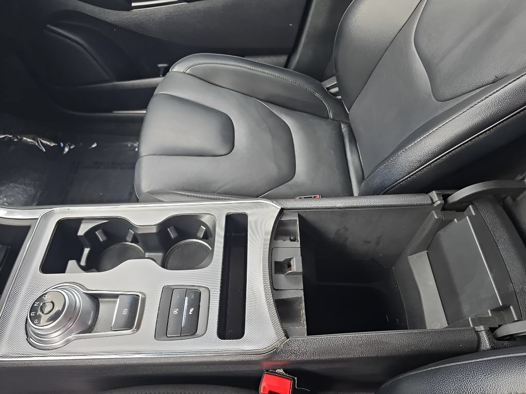 Used 2022 Ford Edge Titanium AWD/4WD image 26