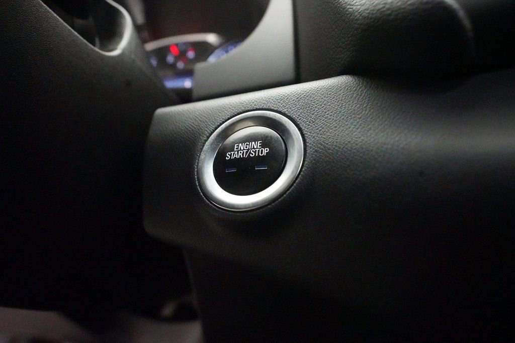 Used 2023 GMC Terrain SLE w/ Driver Convenience Package image 31