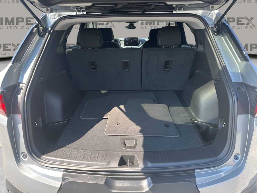 Used 2025 Chevrolet Blazer LT image 27