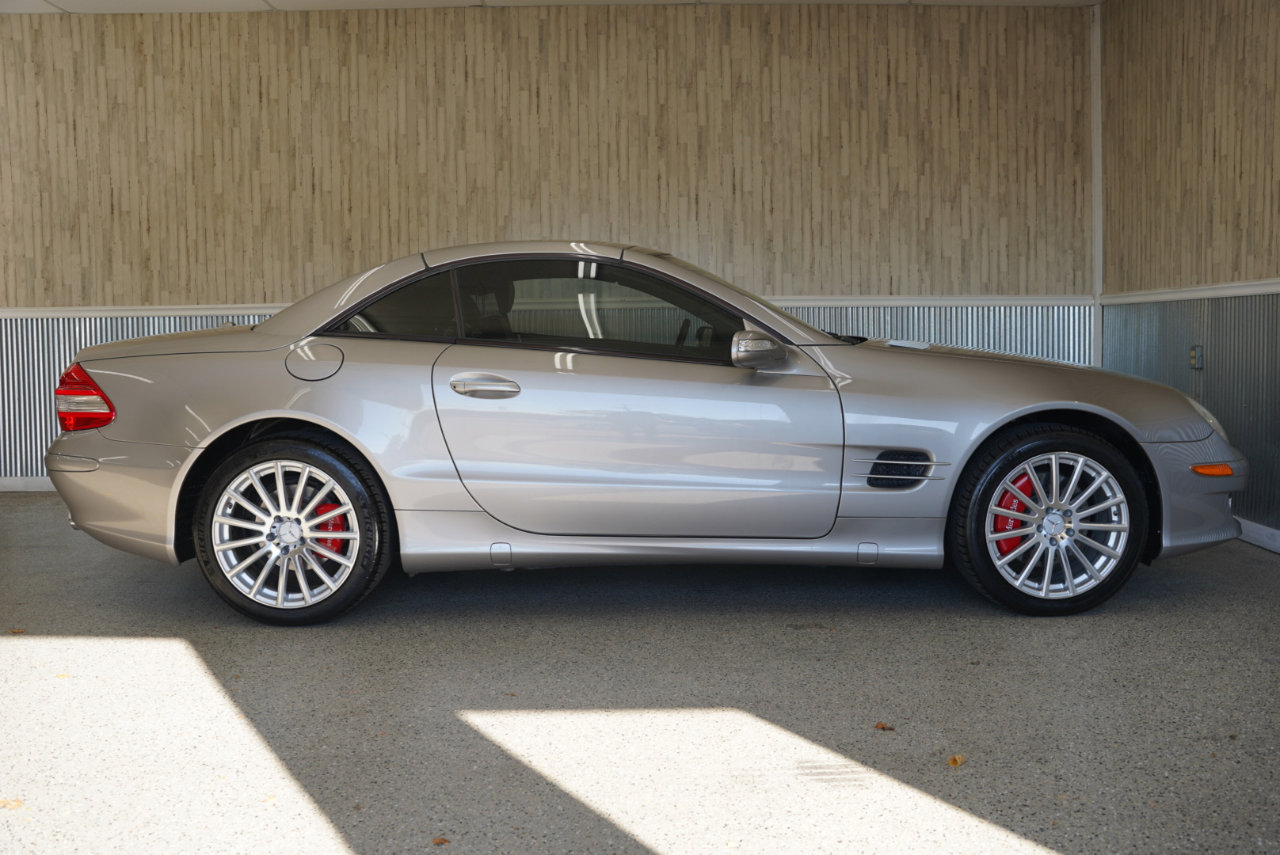 Used 2007 Mercedes-Benz SL 550 image 8