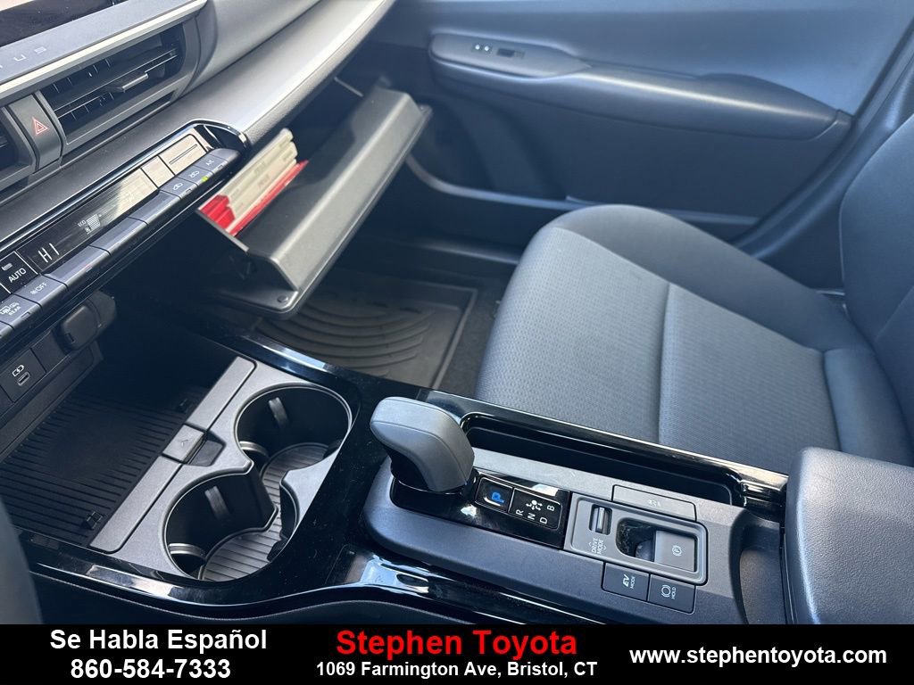 Used 2025 Toyota Prius LE image 22