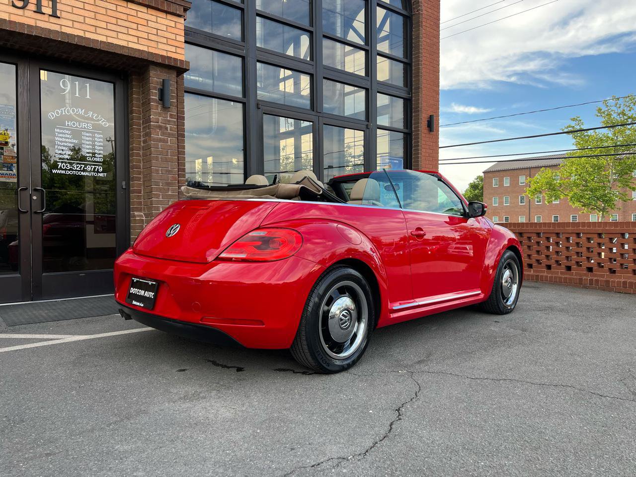 Used 2013 Volkswagen Beetle 2.5 FWD image 29