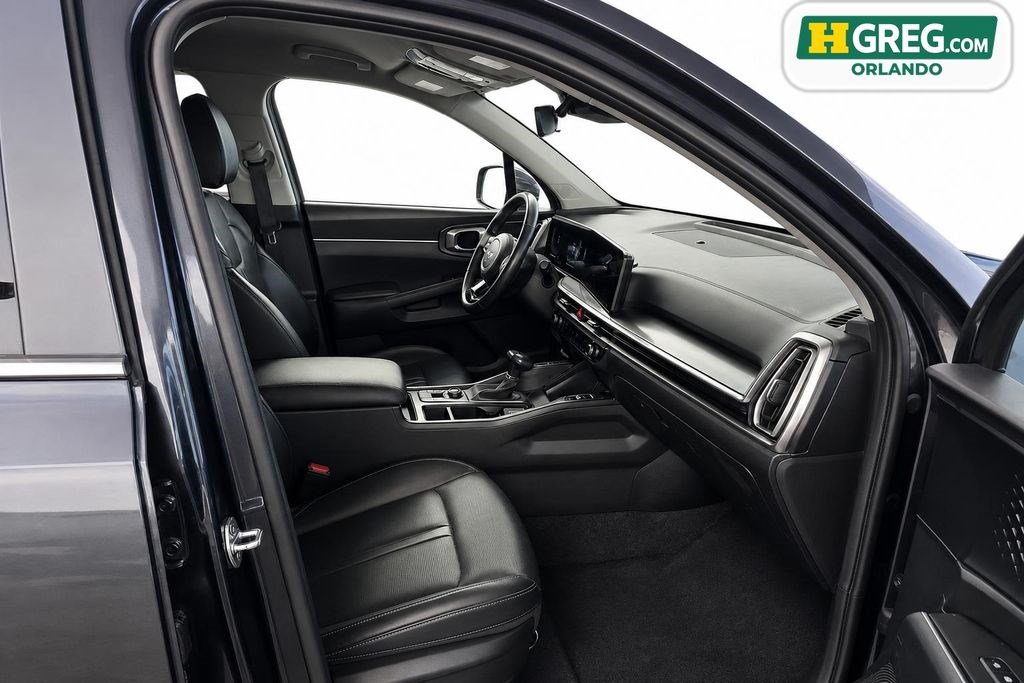Used 2024 Kia Sorento S AWD/4WD image 15