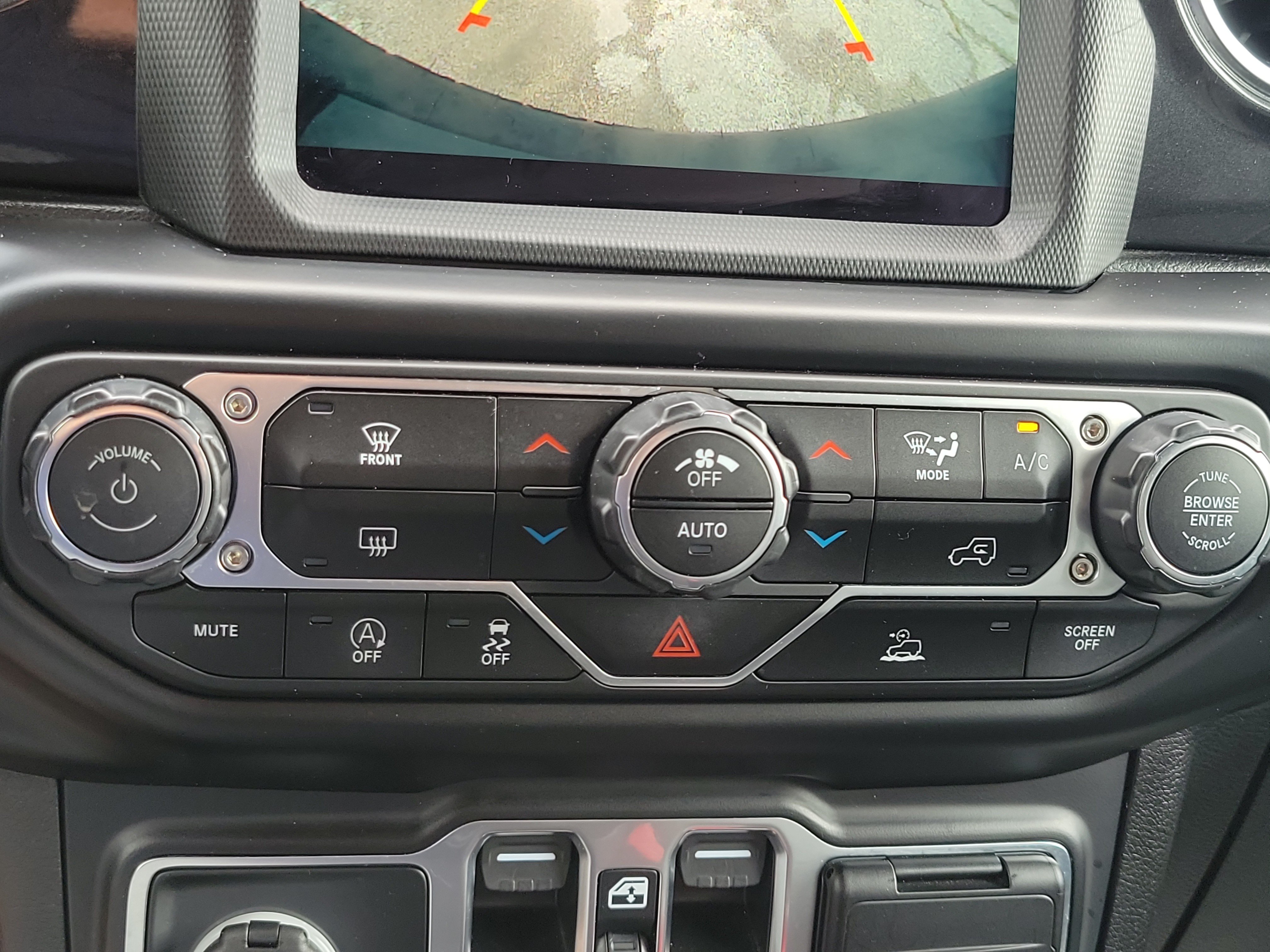 Used 2021 Jeep Wrangler Unlimited Sahara AWD/4WD image 21