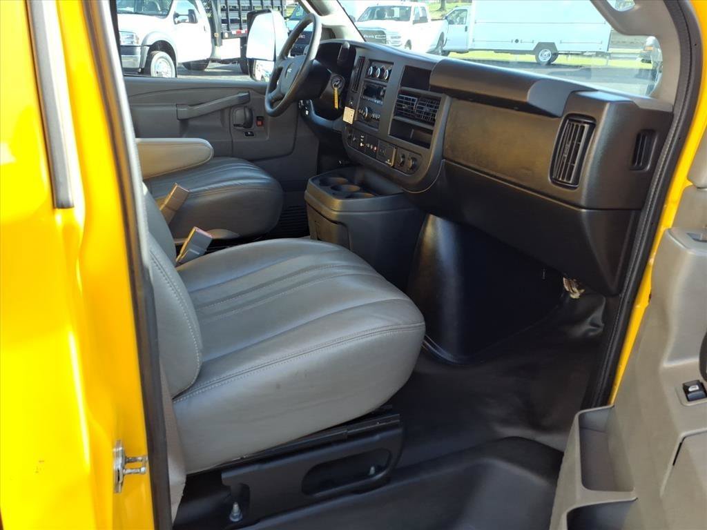 Used 2021 GMC Savana 3500 Extended w/ Power Convenience Package RWD image 20
