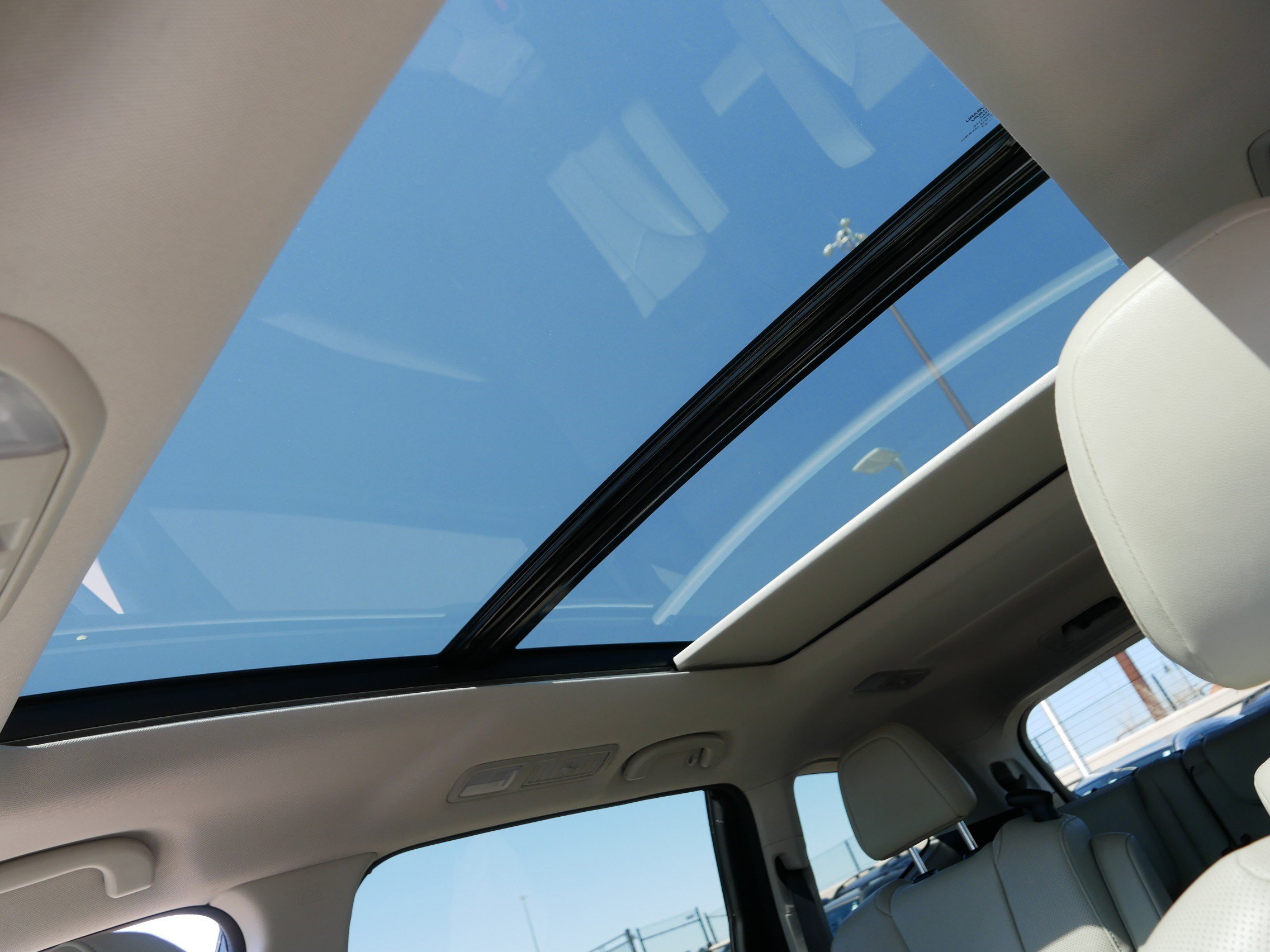 Used 2023 Subaru Ascent Limited w/ Technology Package image 32