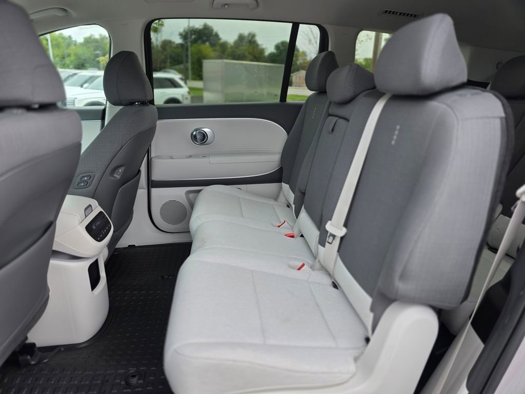 New 2026 Hyundai Ioniq 9 SE AWD/4WD image 29