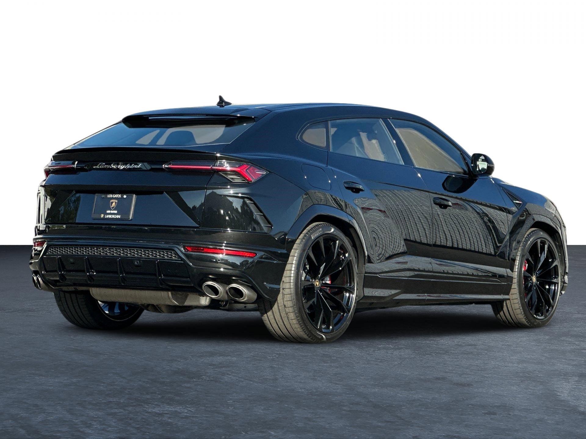 Used 2022 Lamborghini Urus image 3