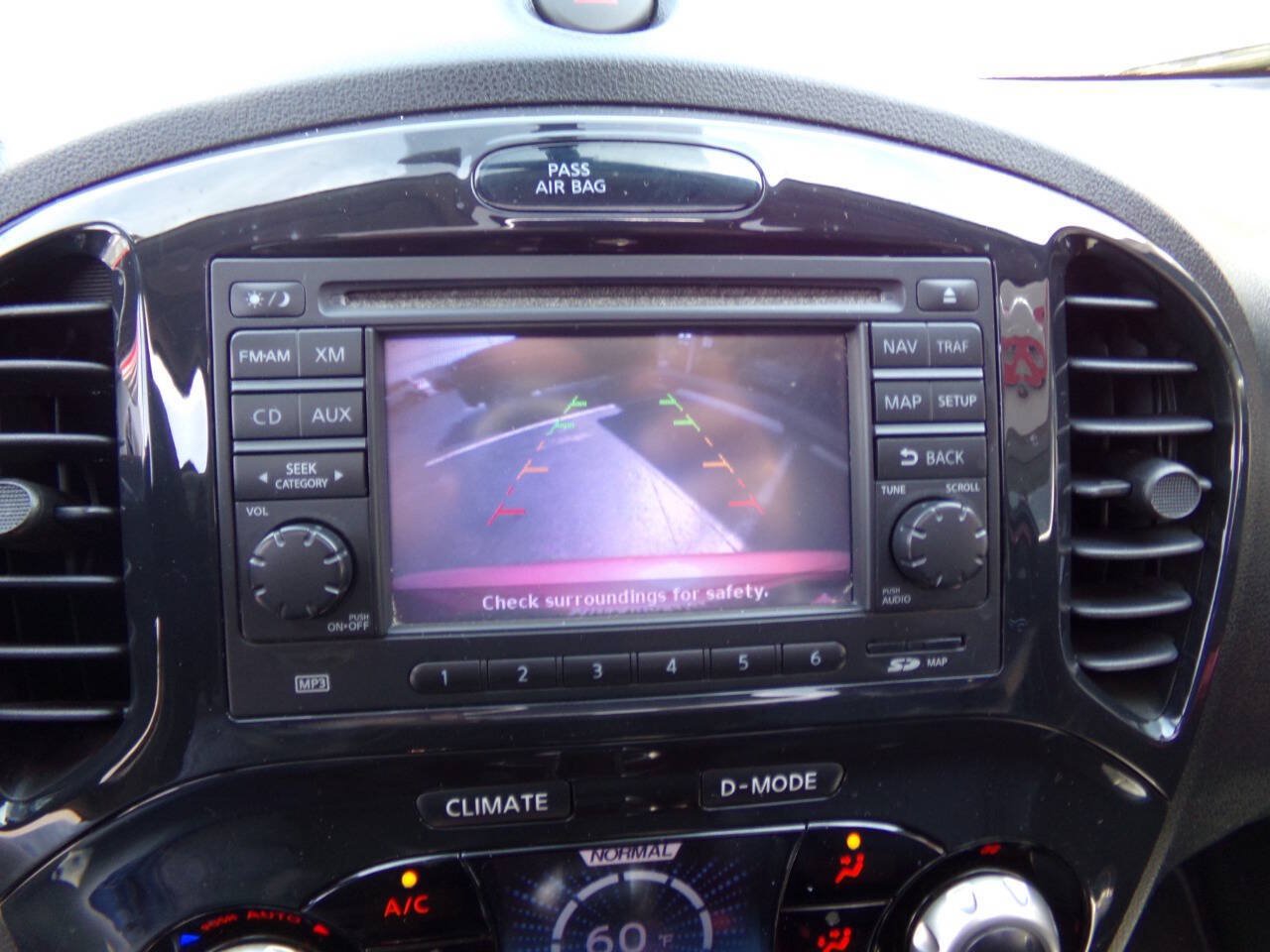 Used 2012 Nissan Juke SL AWD/4WD image 28