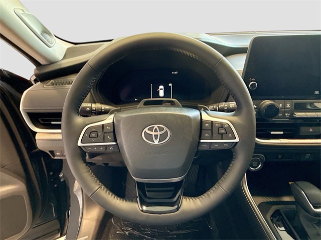 New 2026 Toyota Grand Highlander Platinum image 11