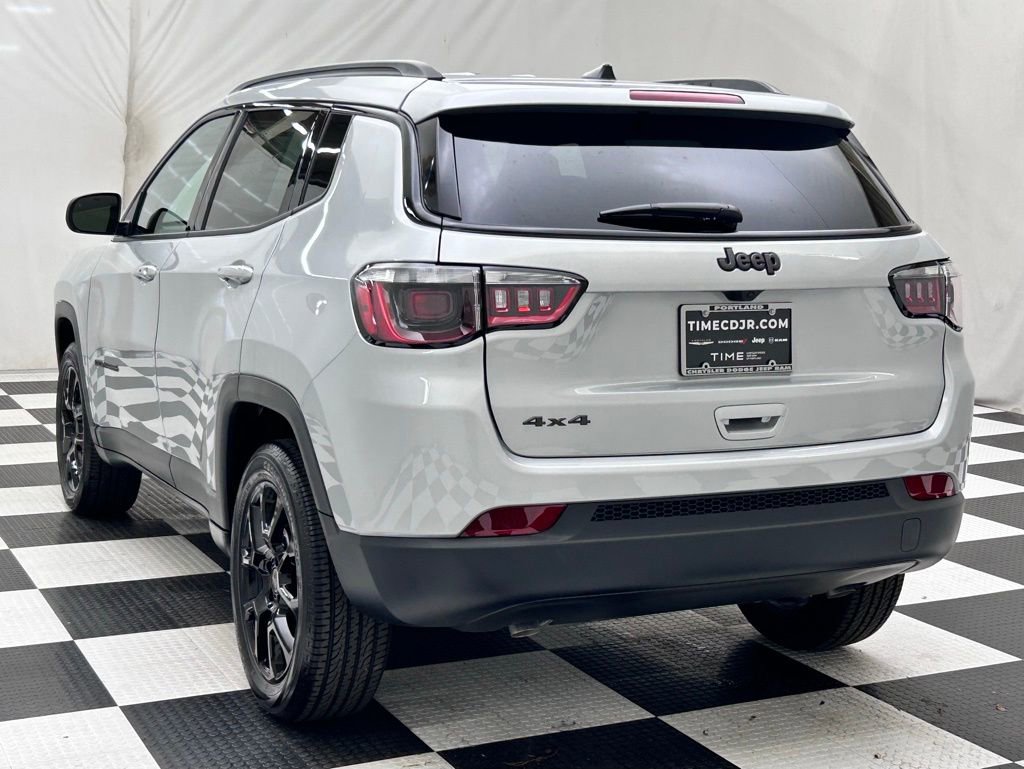 New 2026 Jeep Compass Latitude image 5