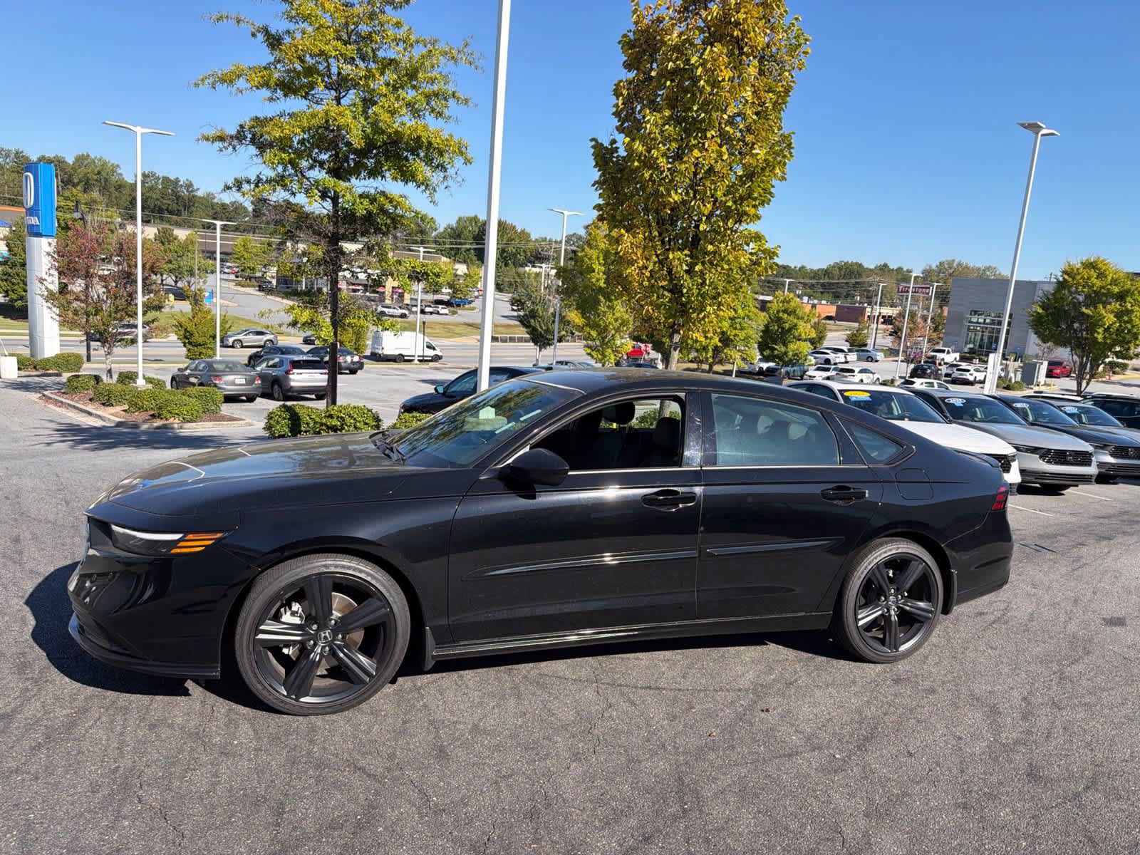 Used 2024 Honda Accord Sport image 7