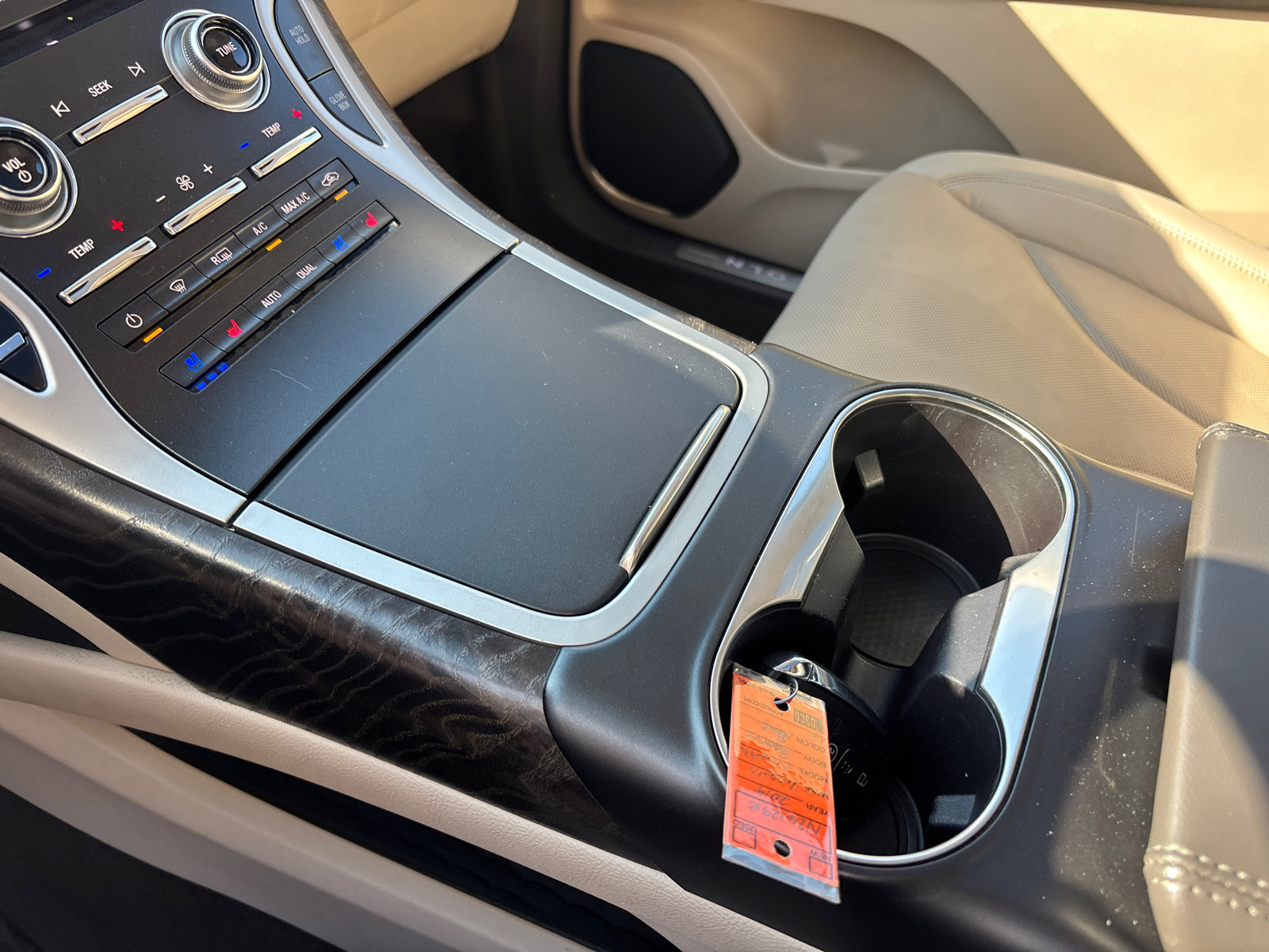 Used 2019 Lincoln Nautilus Reserve FWD image 22