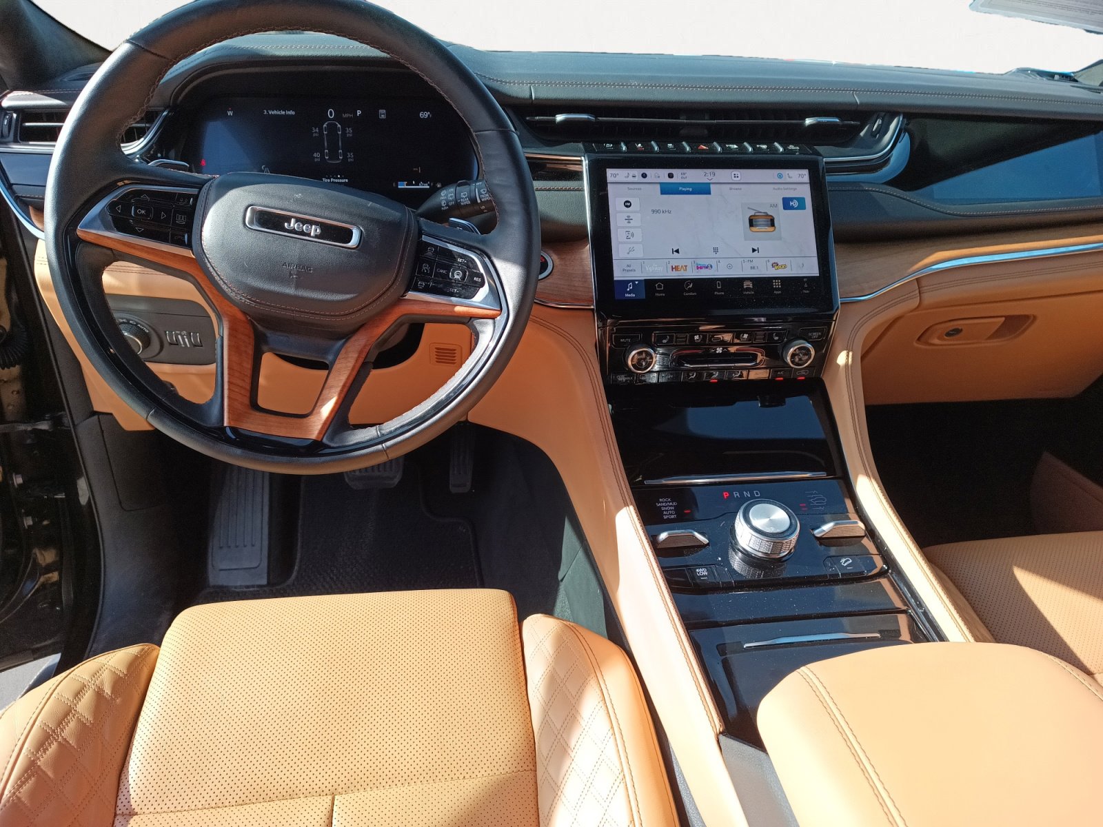 Certified 2024 Jeep Grand Cherokee L Summit image 3