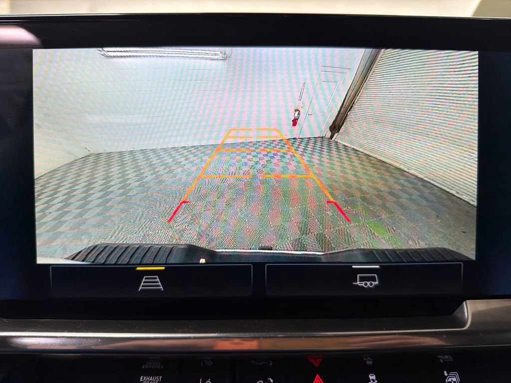 Used 2025 Chevrolet Silverado 2500 LT w/ Convenience Package AWD/4WD image 27