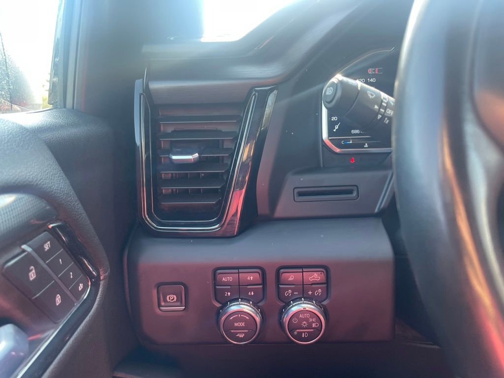 Used 2024 GMC Sierra 1500 AT4 w/ AT4 Premium Package image 13