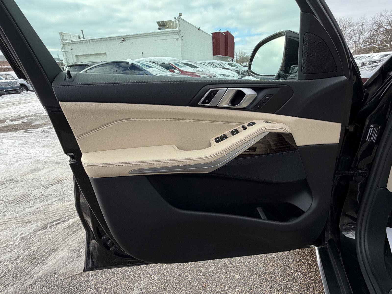 Used 2021 BMW X5 xDrive40i w/ Convenience Package 3 image 8