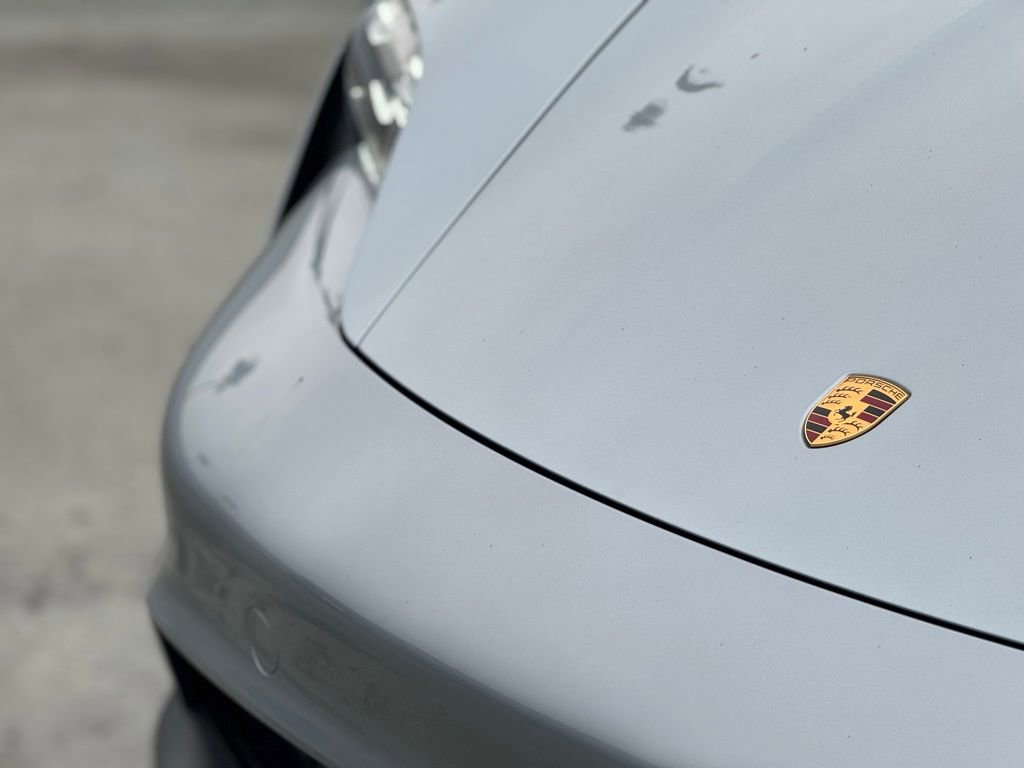 Used 2021 Porsche Taycan image 2