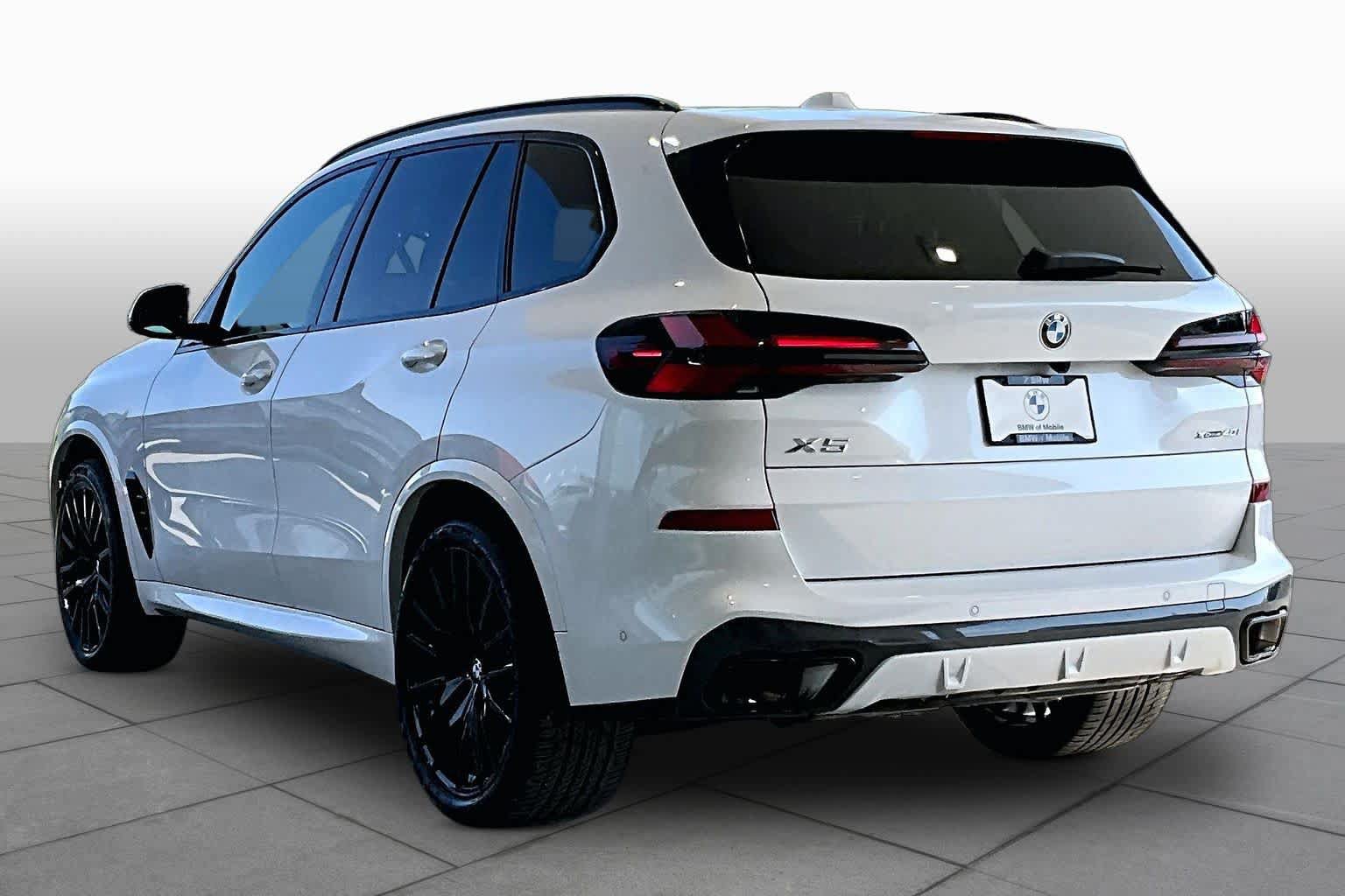 Used 2026 BMW X5 xDrive40i w/ Executive Package AWD/4WD image 11