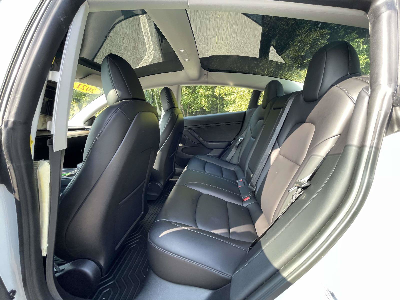 Used 2021 Tesla Model 3 Standard Range Plus RWD image 9