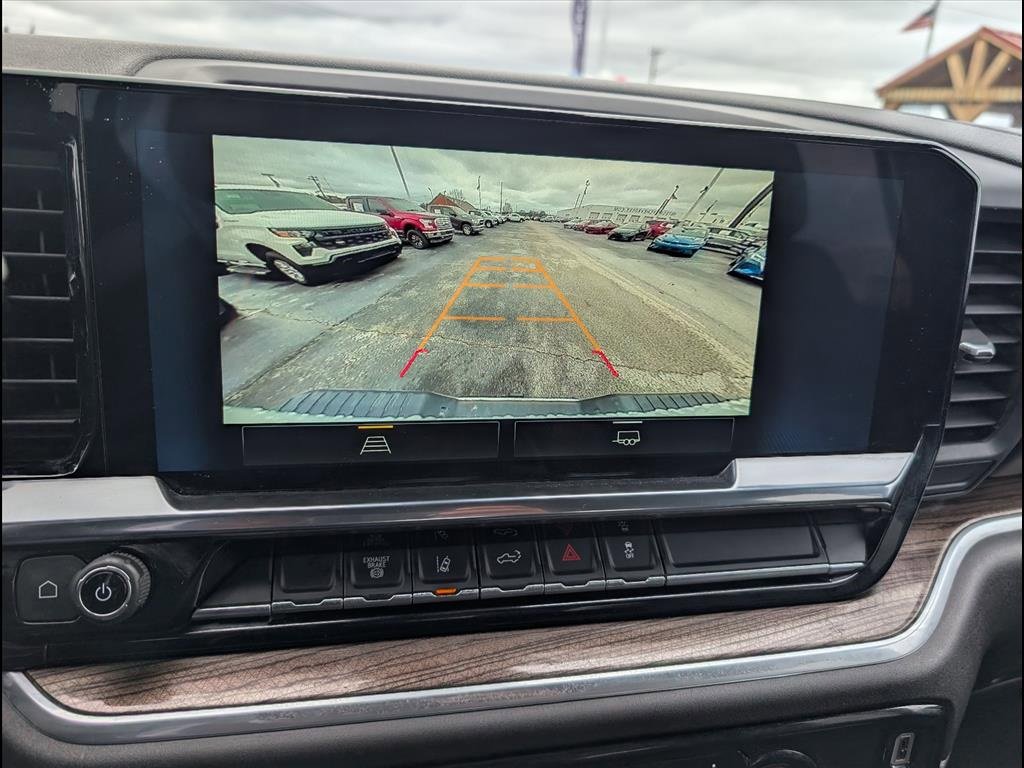 Used 2024 Chevrolet Silverado 2500 LT image 9