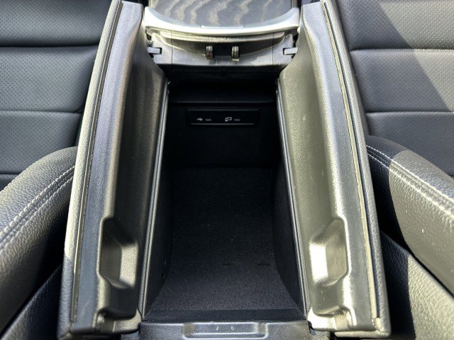 Used 2022 Mercedes-Benz GLC 300 4MATIC image 30