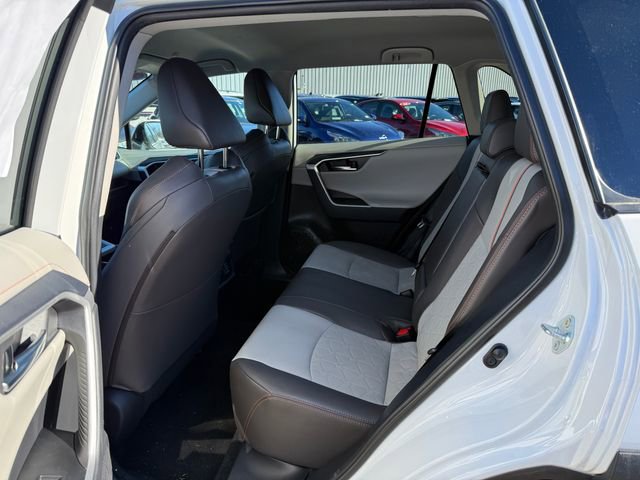 Used 2024 Toyota RAV4 Adventure AWD/4WD image 4