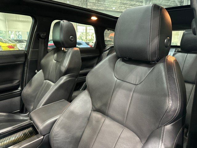 Used 2018 Land Rover Range Rover Evoque SE Premium AWD/4WD image 44